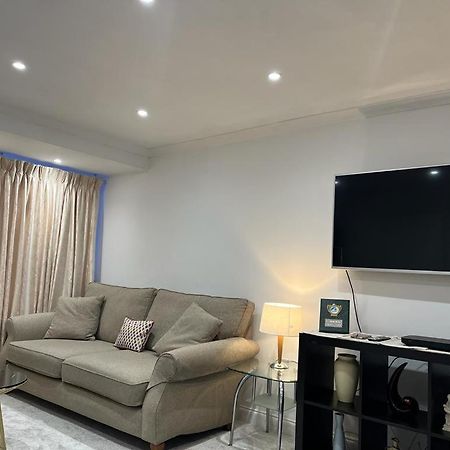 Blessings Of Peace Home Away From Home Cardiff Extérieur photo