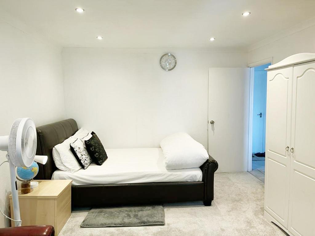 Blessings Of Peace Home Away From Home Cardiff Extérieur photo
