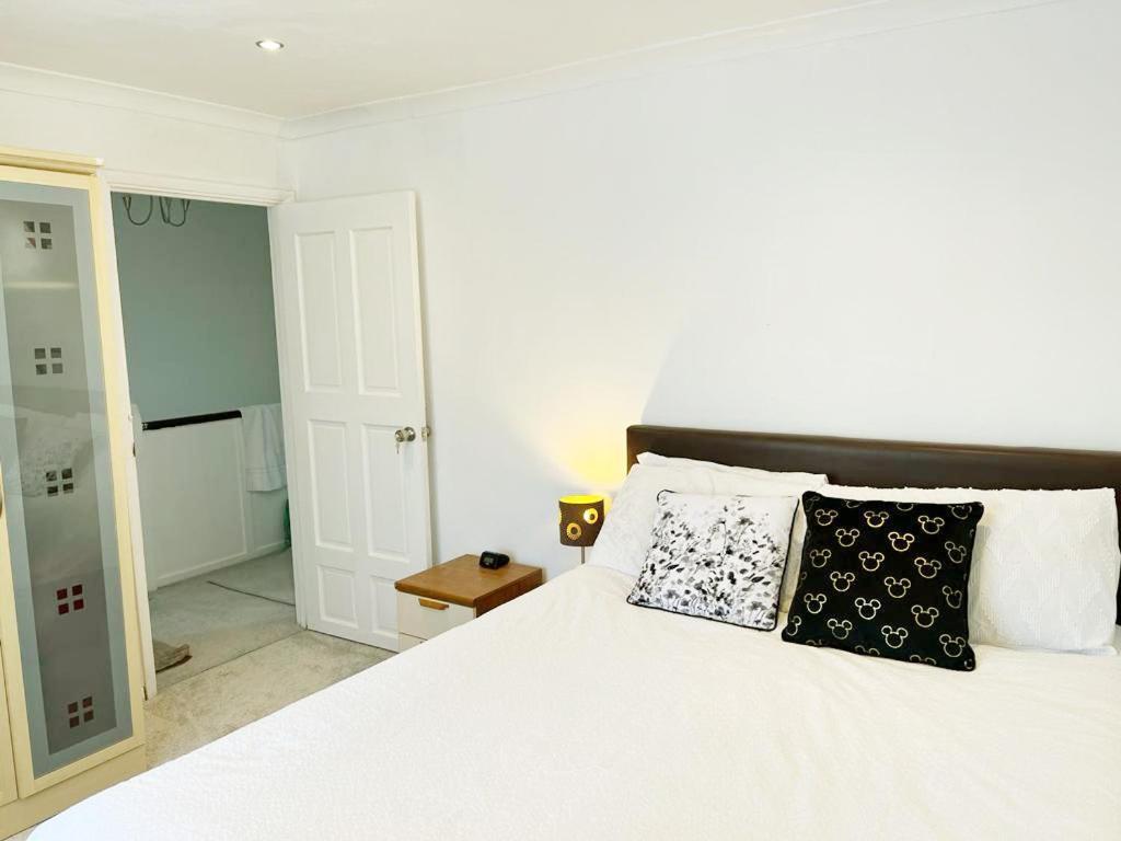 Blessings Of Peace Home Away From Home Cardiff Extérieur photo