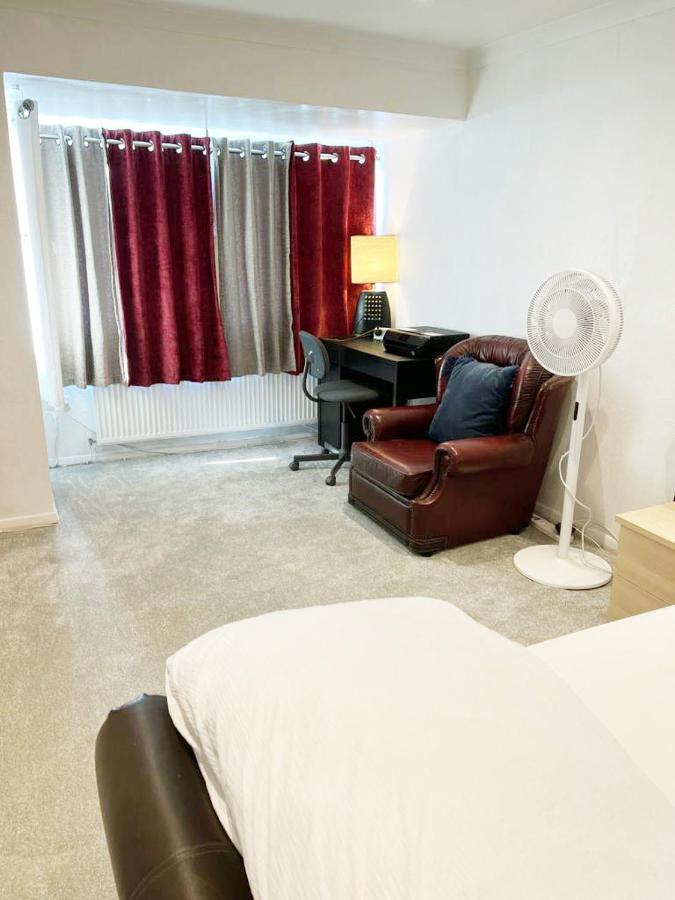 Blessings Of Peace Home Away From Home Cardiff Extérieur photo