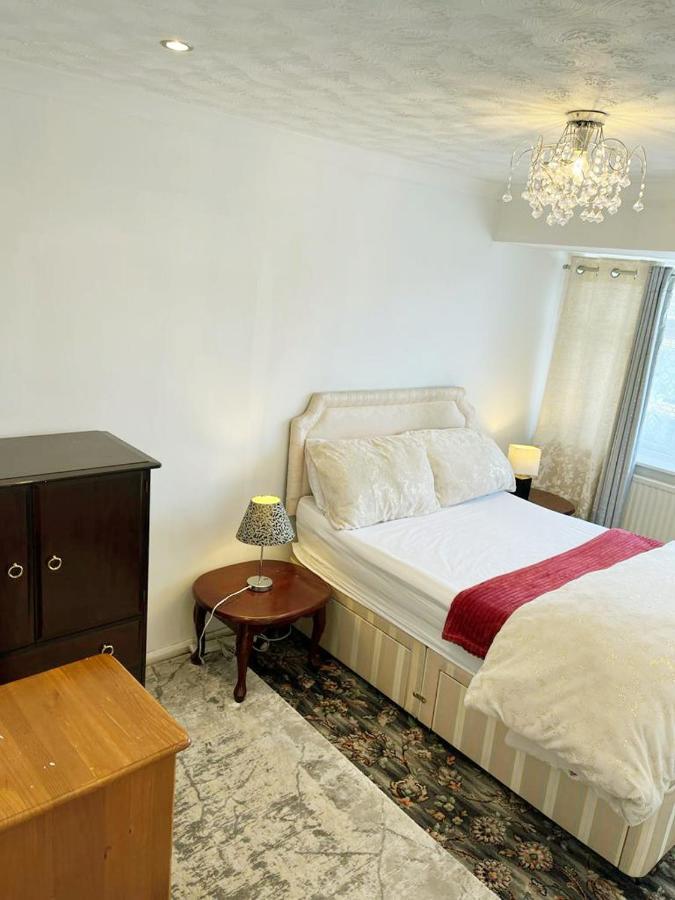 Blessings Of Peace Home Away From Home Cardiff Extérieur photo