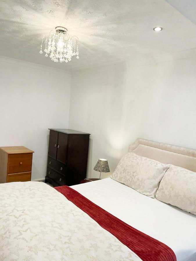 Blessings Of Peace Home Away From Home Cardiff Extérieur photo