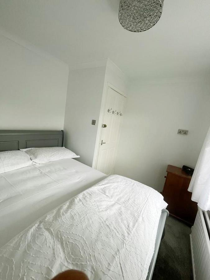 Blessings Of Peace Home Away From Home Cardiff Extérieur photo