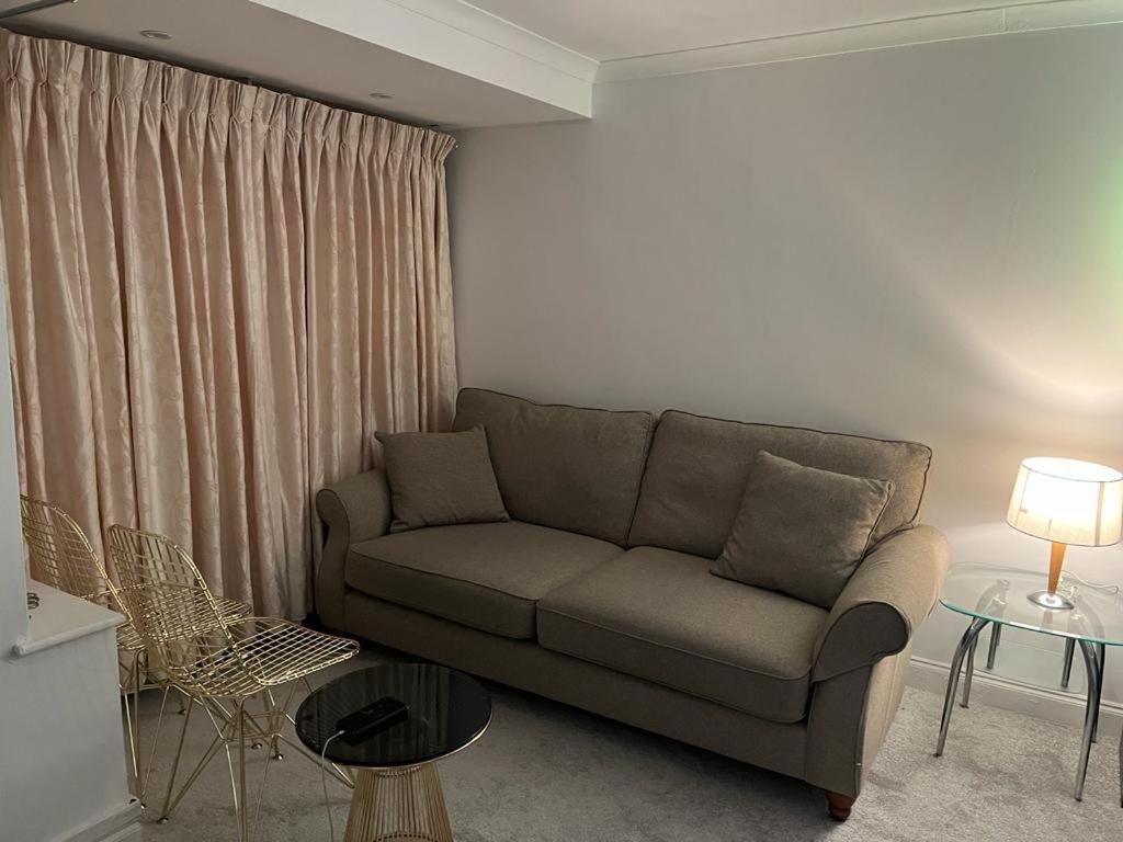 Blessings Of Peace Home Away From Home Cardiff Extérieur photo