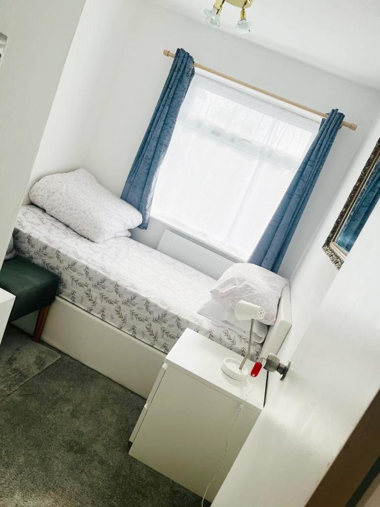 Blessings Of Peace Home Away From Home Cardiff Extérieur photo